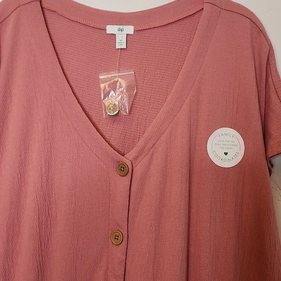 3X Dip brand NWT  Button Front Jumper.    E14 - Picture 3 of 11